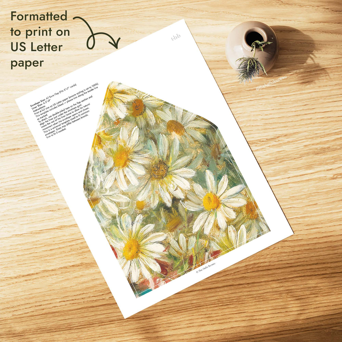 Printable vintage daisies envelope liner formatted for US Letter paper, sized for an A7 euro flap envelope that fits 5x7 wedding invitations, with thick brushwork in cream and gold, DIY and ready to print at home.